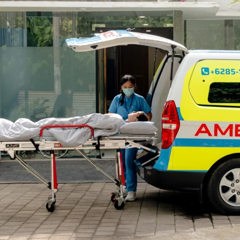 24_7 Emergency Ambulance Service by 911 Medical Clinic in Uluwatu and Pecatu