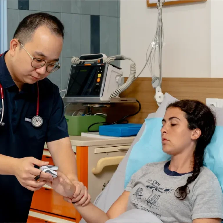 Explore the Modern Facilities at 911 Medical Clinic Bali
